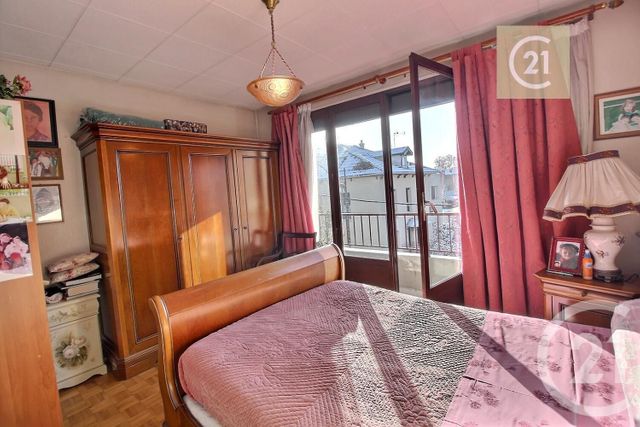 Appartement F3 à vendre - 3 pièces - 56.95 m2 - LES PAVILLONS SOUS BOIS - 93 - ILE-DE-FRANCE - Century 21 Ricard Immobilier