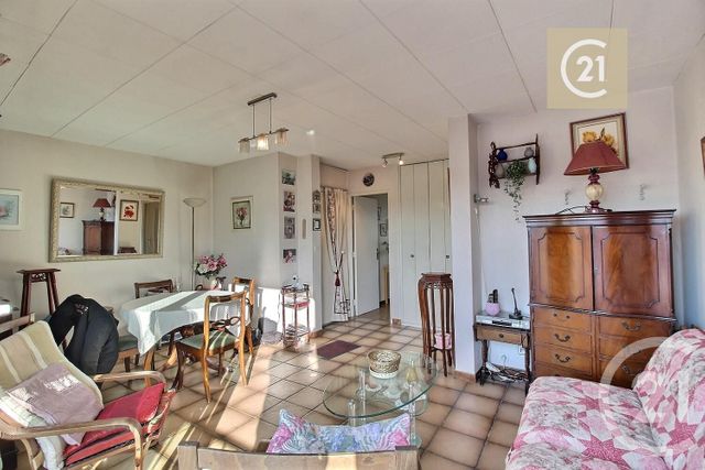 Appartement F3 à vendre - 3 pièces - 56.95 m2 - LES PAVILLONS SOUS BOIS - 93 - ILE-DE-FRANCE - Century 21 Ricard Immobilier