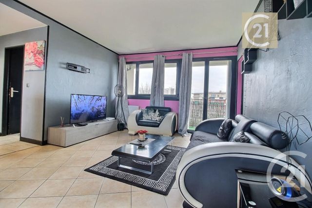 Appartement F4 à vendre - 4 pièces - 62.6 m2 - LES PAVILLONS SOUS BOIS - 93 - ILE-DE-FRANCE - Century 21 Ricard Immobilier