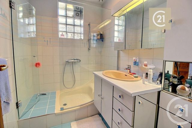 maison à vendre - 8 pièces - 182.11 m2 - LES PAVILLONS SOUS BOIS - 93 - ILE-DE-FRANCE - Century 21 Ricard Immobilier