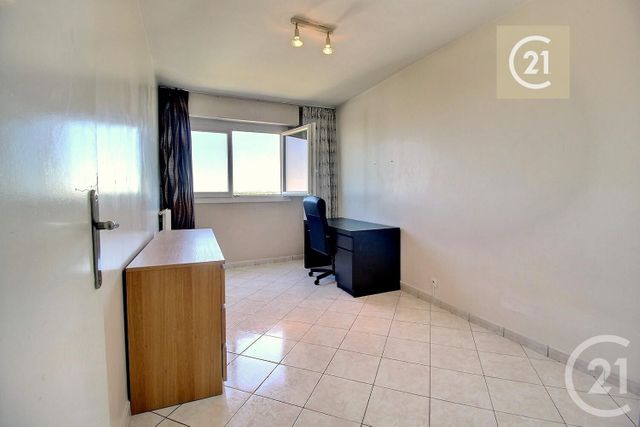 Appartement F3 à vendre - 3 pièces - 66.64 m2 - LES PAVILLONS SOUS BOIS - 93 - ILE-DE-FRANCE - Century 21 Ricard Immobilier