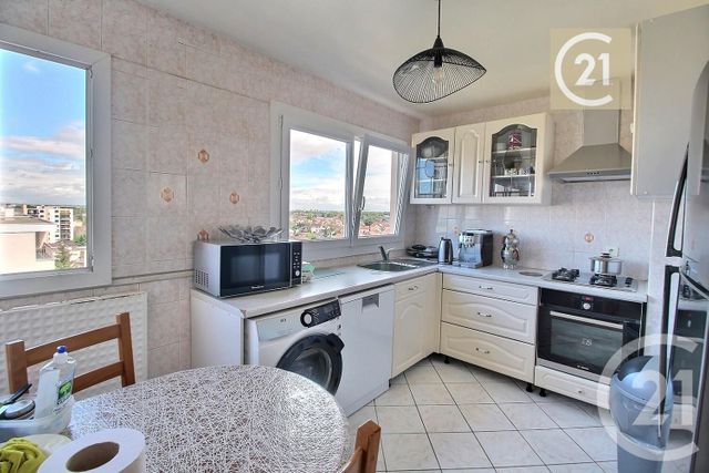 Appartement F3 à vendre - 3 pièces - 66.64 m2 - LES PAVILLONS SOUS BOIS - 93 - ILE-DE-FRANCE - Century 21 Ricard Immobilier