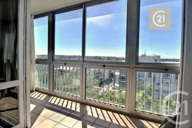 Appartement F3 à vendre - 3 pièces - 66.64 m2 - LES PAVILLONS SOUS BOIS - 93 - ILE-DE-FRANCE - Century 21 Ricard Immobilier