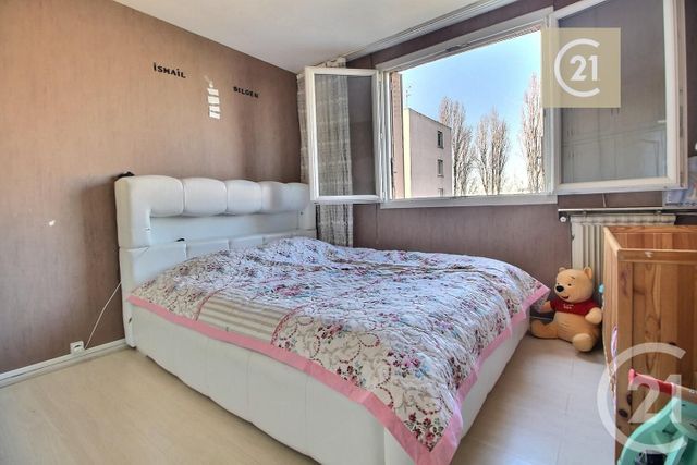 Appartement F3 à vendre - 3 pièces - 52.0 m2 - LES PAVILLONS SOUS BOIS - 93 - ILE-DE-FRANCE - Century 21 Ricard Immobilier