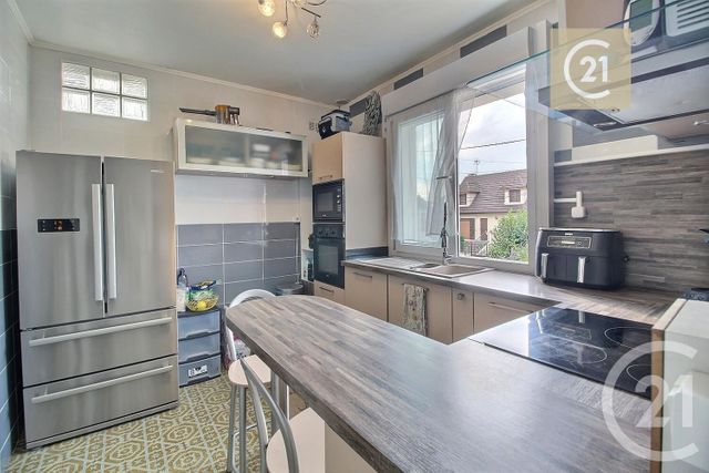 maison à vendre - 5 pièces - 182.3 m2 - LIVRY GARGAN - 93 - ILE-DE-FRANCE - Century 21 Ricard Immobilier