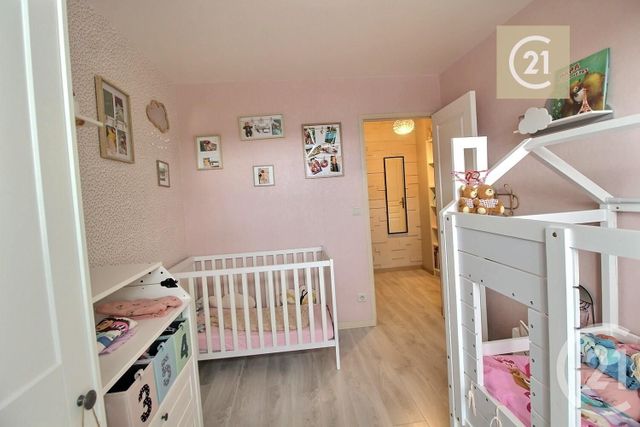 Appartement F4 à vendre - 4 pièces - 63.89 m2 - LES PAVILLONS SOUS BOIS - 93 - ILE-DE-FRANCE - Century 21 Ricard Immobilier