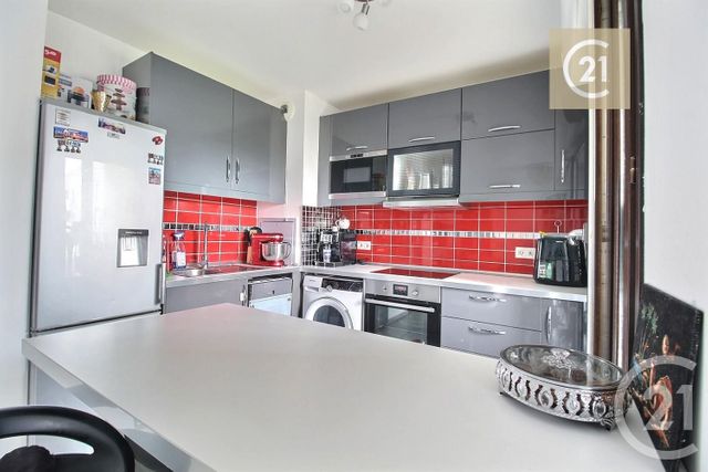 Appartement F3 à vendre - 3 pièces - 60.95 m2 - LES PAVILLONS SOUS BOIS - 93 - ILE-DE-FRANCE - Century 21 Ricard Immobilier