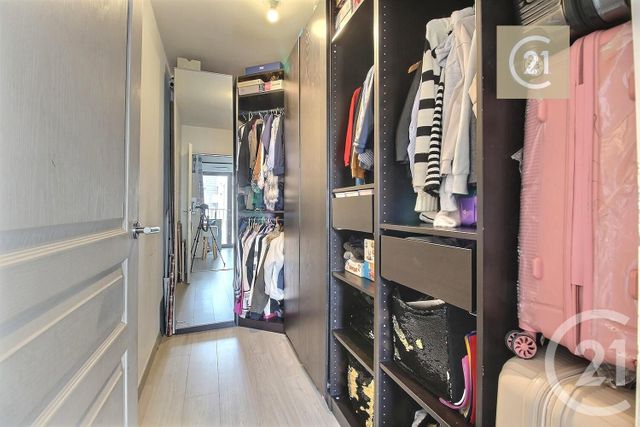 Appartement F3 à vendre - 3 pièces - 60.95 m2 - LES PAVILLONS SOUS BOIS - 93 - ILE-DE-FRANCE - Century 21 Ricard Immobilier