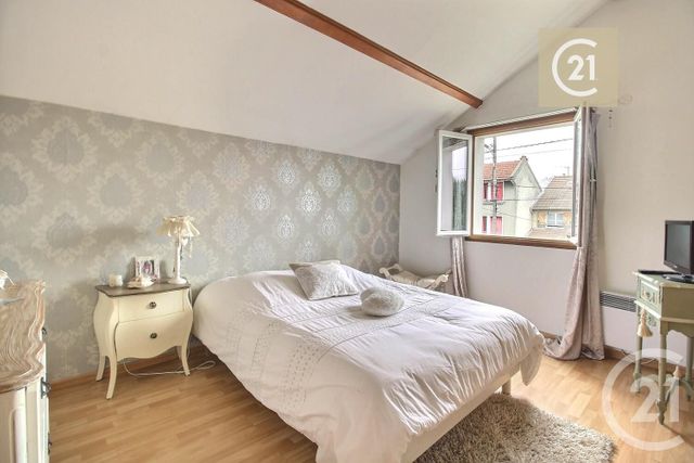 maison à vendre - 5 pièces - 96.04 m2 - LIVRY GARGAN - 93 - ILE-DE-FRANCE - Century 21 Ricard Immobilier