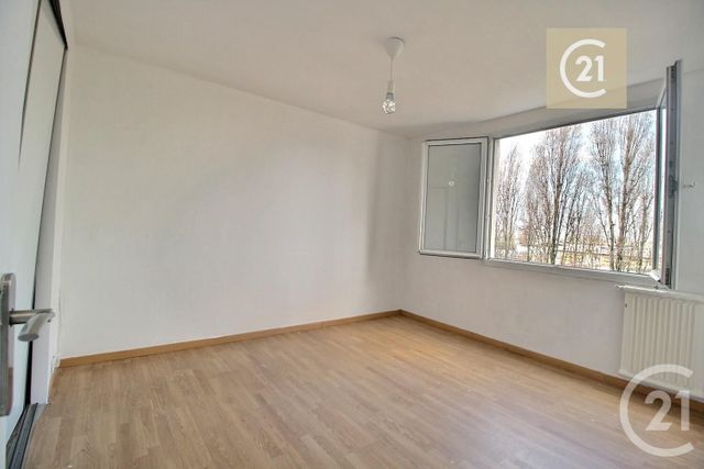 Appartement F3 à vendre - 3 pièces - 54.55 m2 - LES PAVILLONS SOUS BOIS - 93 - ILE-DE-FRANCE - Century 21 Ricard Immobilier
