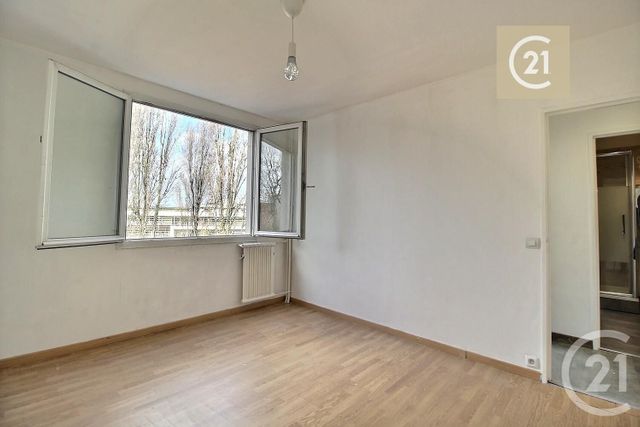 Appartement F3 à vendre - 3 pièces - 54.55 m2 - LES PAVILLONS SOUS BOIS - 93 - ILE-DE-FRANCE - Century 21 Ricard Immobilier