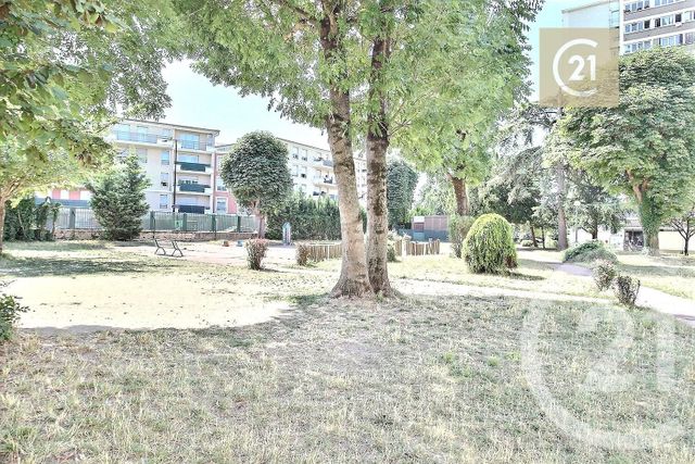 Appartement F4 à vendre - 4 pièces - 65.0 m2 - LES PAVILLONS SOUS BOIS - 93 - ILE-DE-FRANCE - Century 21 Ricard Immobilier
