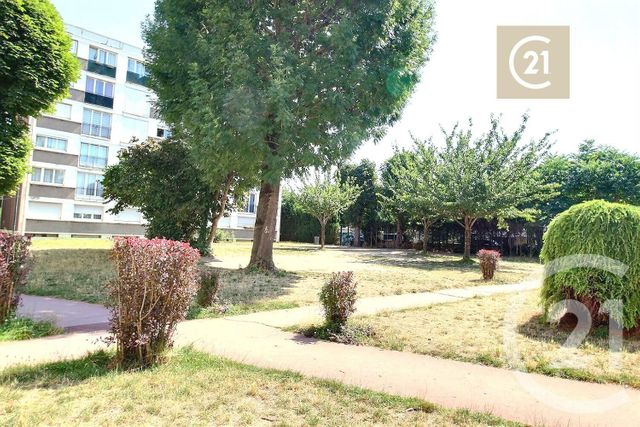 Appartement F4 à vendre - 4 pièces - 65.0 m2 - LES PAVILLONS SOUS BOIS - 93 - ILE-DE-FRANCE - Century 21 Ricard Immobilier