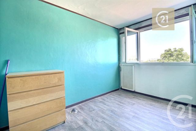 Appartement F4 à vendre - 4 pièces - 65.0 m2 - LES PAVILLONS SOUS BOIS - 93 - ILE-DE-FRANCE - Century 21 Ricard Immobilier