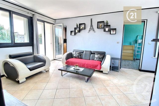 Appartement F4 à vendre - 4 pièces - 65.0 m2 - LES PAVILLONS SOUS BOIS - 93 - ILE-DE-FRANCE - Century 21 Ricard Immobilier