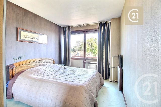 Appartement F3 à vendre - 3 pièces - 57.39 m2 - LES PAVILLONS SOUS BOIS - 93 - ILE-DE-FRANCE - Century 21 Ricard Immobilier