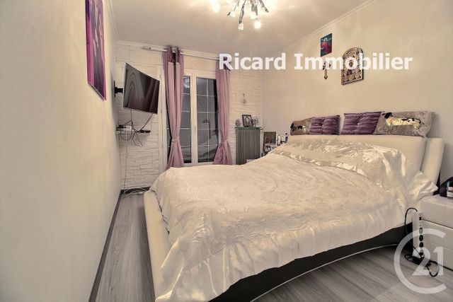 maison à vendre - 6 pièces - 130.28 m2 - LIVRY GARGAN - 93 - ILE-DE-FRANCE - Century 21 Ricard Immobilier