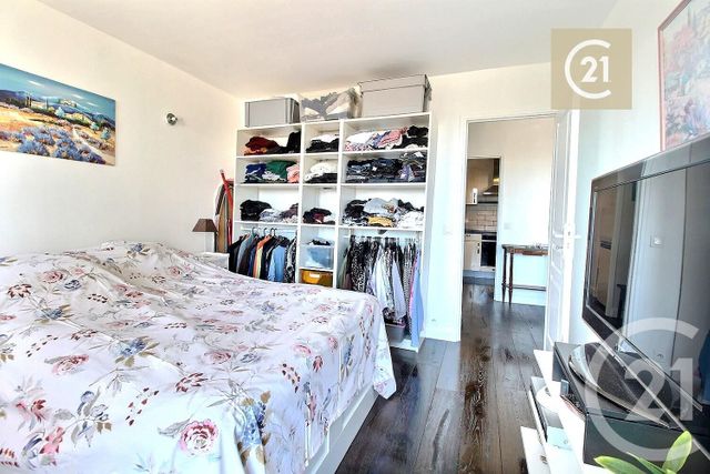 Appartement F2 à vendre - 2 pièces - 55.34 m2 - LIVRY GARGAN - 93 - ILE-DE-FRANCE - Century 21 Ricard Immobilier