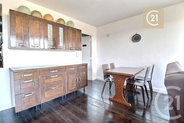 Appartement F2 à vendre - 2 pièces - 55.34 m2 - LIVRY GARGAN - 93 - ILE-DE-FRANCE - Century 21 Ricard Immobilier