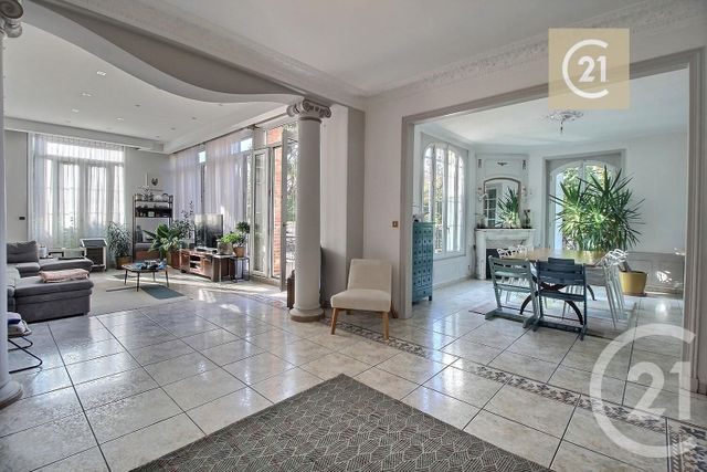 maison à vendre - 6 pièces - 223.3 m2 - LES PAVILLONS SOUS BOIS - 93 - ILE-DE-FRANCE - Century 21 Ricard Immobilier