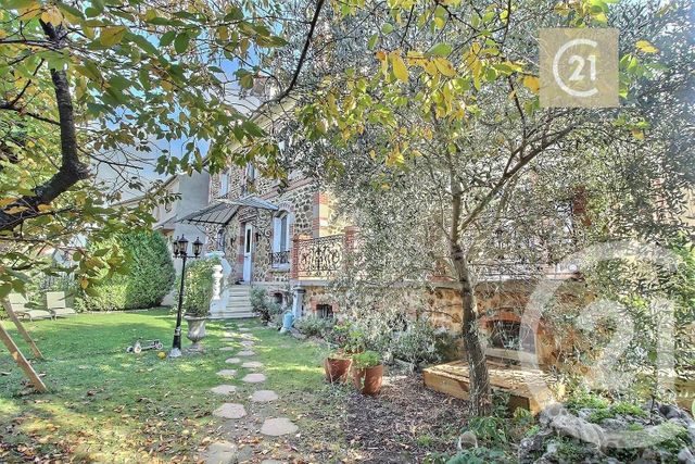maison à vendre - 6 pièces - 223.3 m2 - LES PAVILLONS SOUS BOIS - 93 - ILE-DE-FRANCE - Century 21 Ricard Immobilier