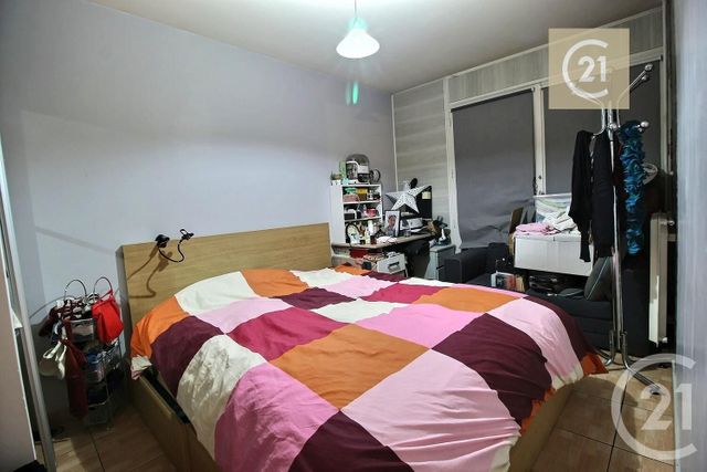 Appartement F4 à vendre - 4 pièces - 84.46 m2 - LES PAVILLONS SOUS BOIS - 93 - ILE-DE-FRANCE - Century 21 Ricard Immobilier