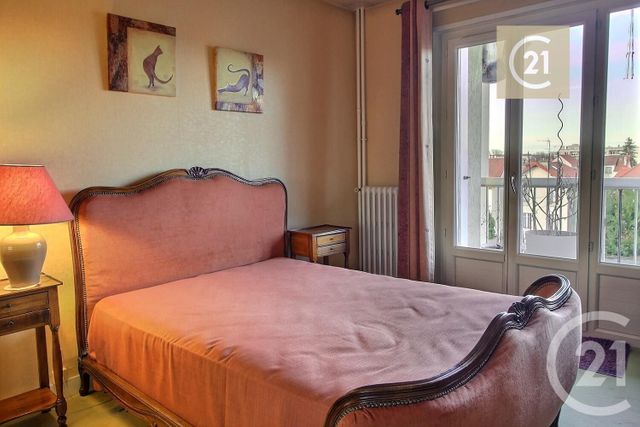 Appartement F3 à vendre - 4 pièces - 86.2 m2 - LES PAVILLONS SOUS BOIS - 93 - ILE-DE-FRANCE - Century 21 Ricard Immobilier