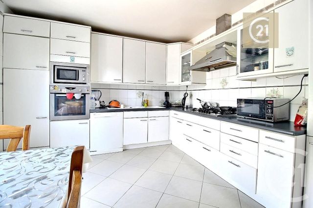 maison à vendre - 6 pièces - 137.0 m2 - LIVRY GARGAN - 93 - ILE-DE-FRANCE - Century 21 Ricard Immobilier