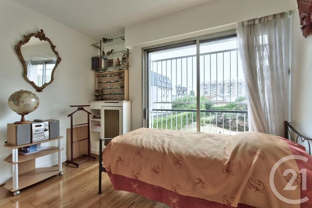 Appartement F5 à vendre - 5 pièces - 107.0 m2 - LES PAVILLONS SOUS BOIS - 93 - ILE-DE-FRANCE - Century 21 Ricard Immobilier