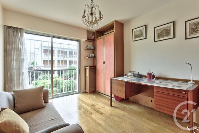 Appartement F5 à vendre - 5 pièces - 107.0 m2 - LES PAVILLONS SOUS BOIS - 93 - ILE-DE-FRANCE - Century 21 Ricard Immobilier