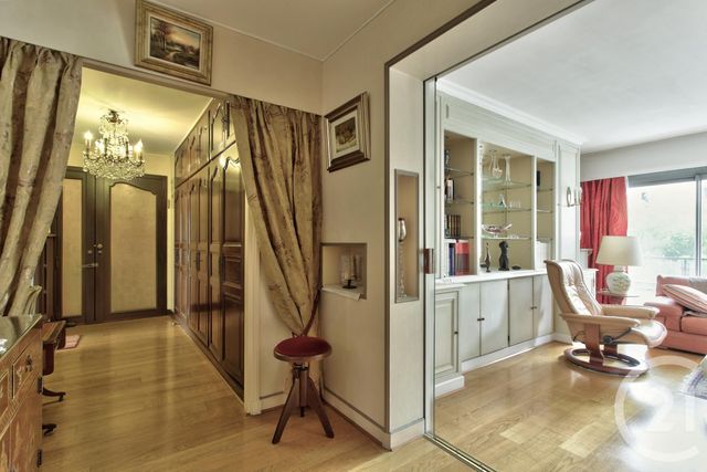 Appartement F5 à vendre - 5 pièces - 107.0 m2 - LES PAVILLONS SOUS BOIS - 93 - ILE-DE-FRANCE - Century 21 Ricard Immobilier