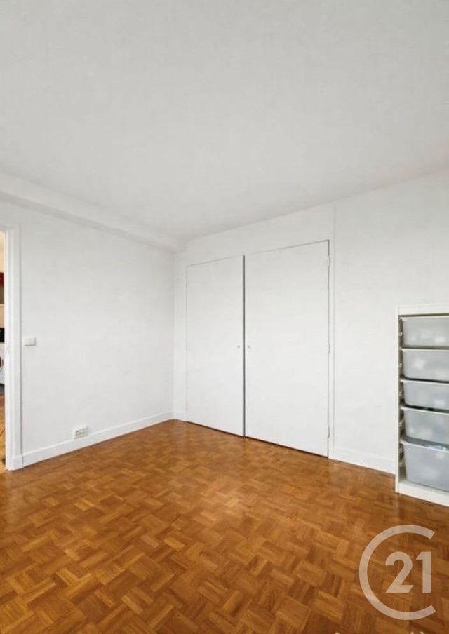 Appartement F3 à vendre - 3 pièces - 57.49 m2 - LES PAVILLONS SOUS BOIS - 93 - ILE-DE-FRANCE - Century 21 Ricard Immobilier