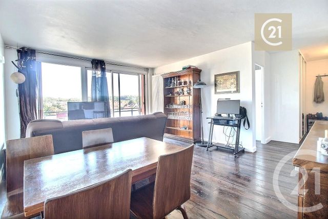 Appartement F2 à vendre - 2 pièces - 55.34 m2 - LIVRY GARGAN - 93 - ILE-DE-FRANCE - Century 21 Ricard Immobilier