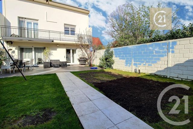 maison à vendre - 9 pièces - 229.71 m2 - LES PAVILLONS SOUS BOIS - 93 - ILE-DE-FRANCE - Century 21 Ricard Immobilier