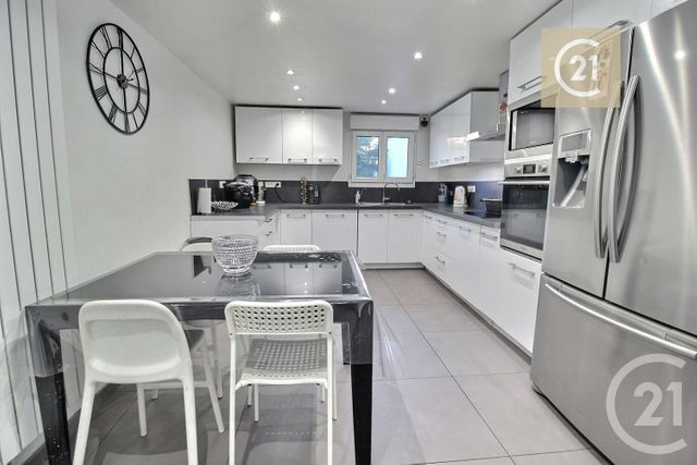 maison à vendre - 9 pièces - 229.71 m2 - LES PAVILLONS SOUS BOIS - 93 - ILE-DE-FRANCE - Century 21 Ricard Immobilier