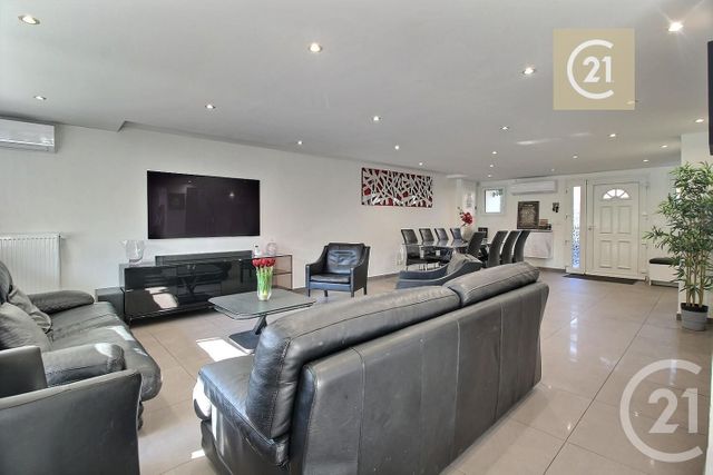 maison à vendre - 9 pièces - 229.71 m2 - LES PAVILLONS SOUS BOIS - 93 - ILE-DE-FRANCE - Century 21 Ricard Immobilier