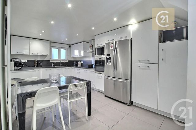 maison à vendre - 9 pièces - 229.71 m2 - LES PAVILLONS SOUS BOIS - 93 - ILE-DE-FRANCE - Century 21 Ricard Immobilier