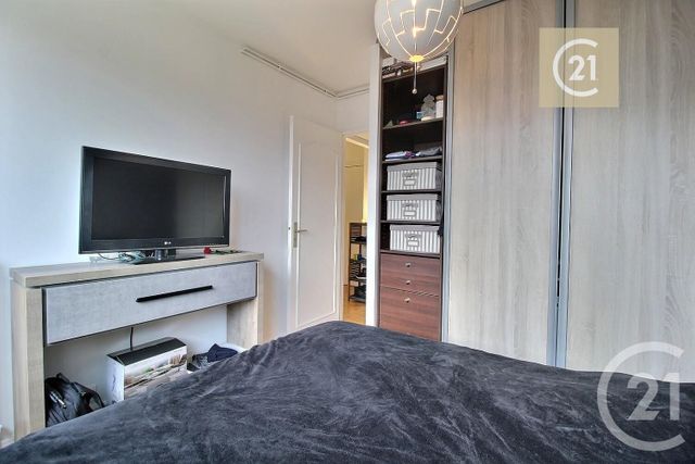 Appartement à vendre - 2 pièces - 40.0 m2 - LIVRY GARGAN - 93 - ILE-DE-FRANCE - Century 21 Ricard Immobilier