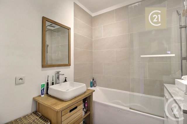 Appartement à vendre - 2 pièces - 40.0 m2 - LIVRY GARGAN - 93 - ILE-DE-FRANCE - Century 21 Ricard Immobilier