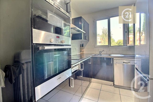 Appartement F4 à vendre - 4 pièces - 67.93 m2 - LIVRY GARGAN - 93 - ILE-DE-FRANCE - Century 21 Ricard Immobilier