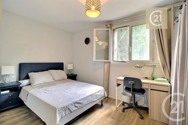 Appartement F4 à vendre - 4 pièces - 67.93 m2 - LIVRY GARGAN - 93 - ILE-DE-FRANCE - Century 21 Ricard Immobilier