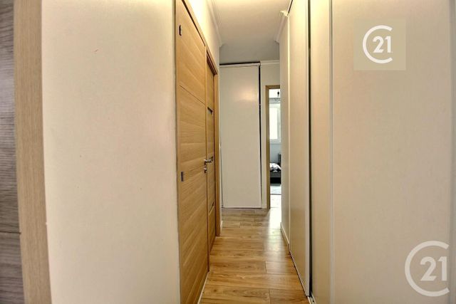 Appartement F4 à vendre - 4 pièces - 67.93 m2 - LIVRY GARGAN - 93 - ILE-DE-FRANCE - Century 21 Ricard Immobilier