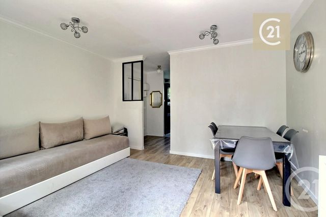 Appartement F4 à vendre - 4 pièces - 67.93 m2 - LIVRY GARGAN - 93 - ILE-DE-FRANCE - Century 21 Ricard Immobilier