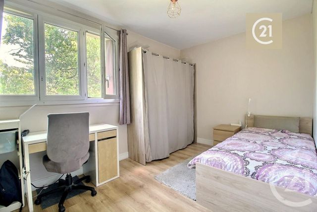 Appartement F4 à vendre - 4 pièces - 67.93 m2 - LIVRY GARGAN - 93 - ILE-DE-FRANCE - Century 21 Ricard Immobilier