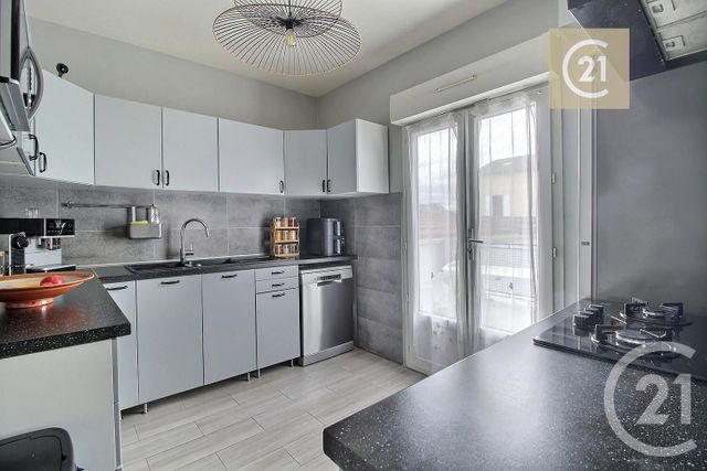 maison à vendre - 5 pièces - 81.11 m2 - LES PAVILLONS SOUS BOIS - 93 - ILE-DE-FRANCE - Century 21 Ricard Immobilier