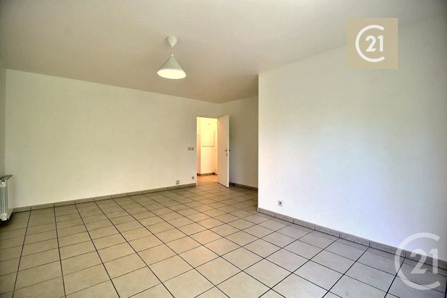Appartement F2 à vendre - 2 pièces - 49.0 m2 - LES PAVILLONS SOUS BOIS - 93 - ILE-DE-FRANCE - Century 21 Ricard Immobilier