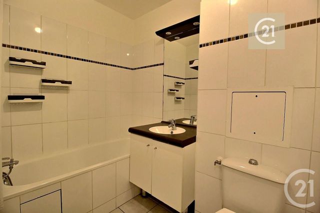Appartement F2 à vendre - 2 pièces - 49.0 m2 - LES PAVILLONS SOUS BOIS - 93 - ILE-DE-FRANCE - Century 21 Ricard Immobilier