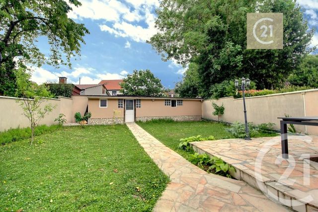 maison à vendre - 6 pièces - 109.06 m2 - AULNAY SOUS BOIS - 93 - ILE-DE-FRANCE - Century 21 Ricard Immobilier