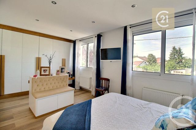 maison à vendre - 6 pièces - 178.0 m2 - LIVRY GARGAN - 93 - ILE-DE-FRANCE - Century 21 Ricard Immobilier