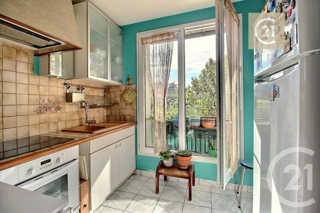 Appartement F3 à vendre - 3 pièces - 49.09 m2 - LES PAVILLONS SOUS BOIS - 93 - ILE-DE-FRANCE - Century 21 Ricard Immobilier